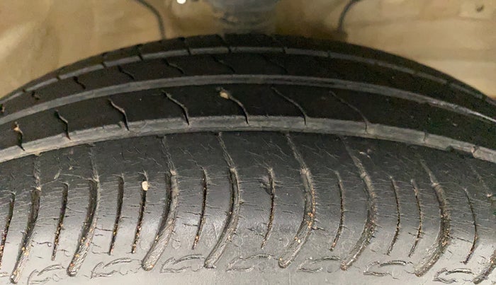 2019 Maruti S PRESSO VXI+, Petrol, Manual, 53,125 km, Right Front Tyre Tread