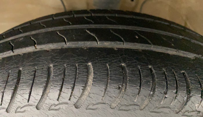 2019 Maruti S PRESSO VXI+, Petrol, Manual, 53,125 km, Left Front Tyre Tread