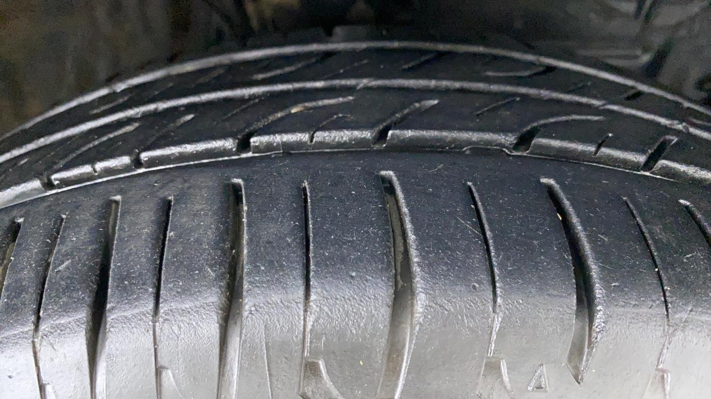 2020 Toyota YARIS G CVT, Petrol, Automatic, 45,616 km, Right Front Tyre Tread