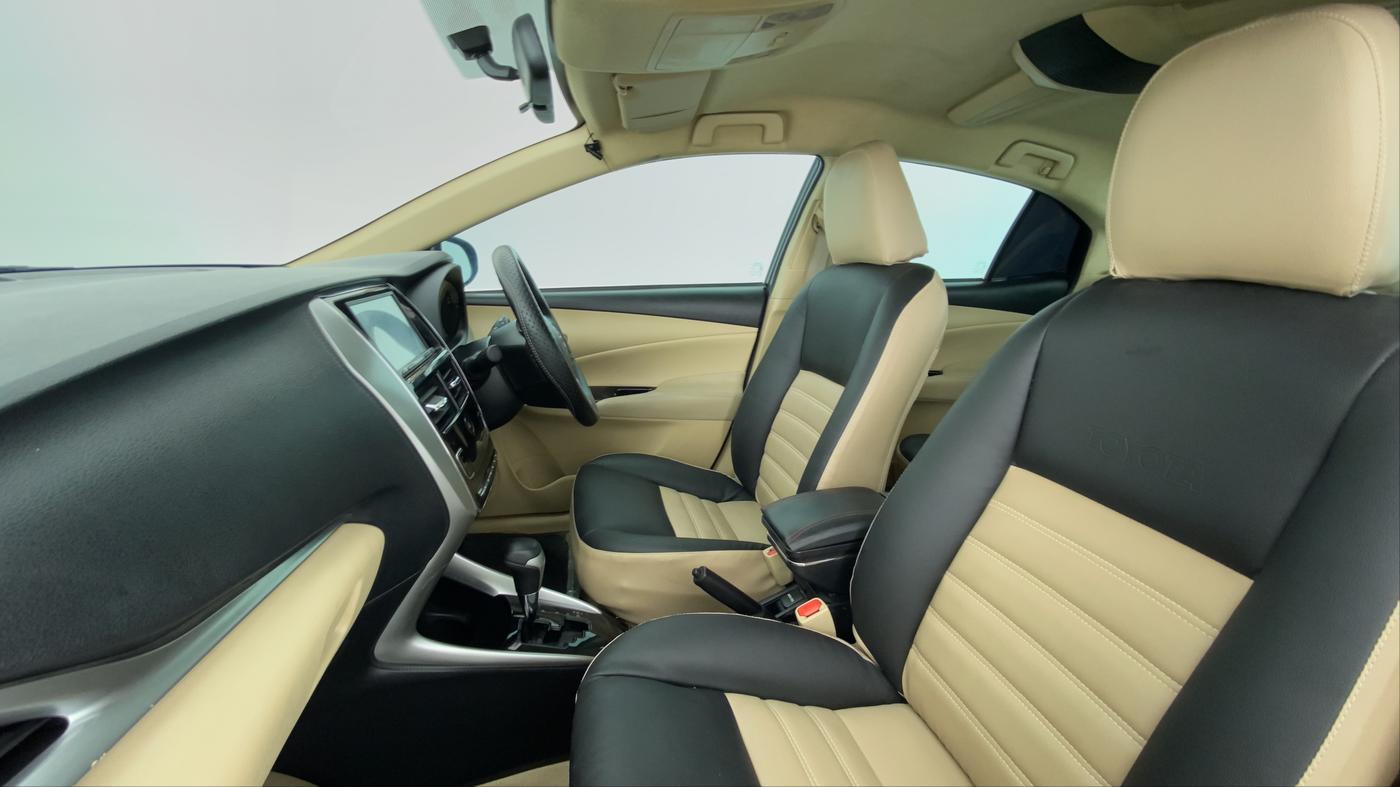 2020 Toyota YARIS G CVT, Petrol, Automatic, 45,616 km, Right Side Front Door Cabin