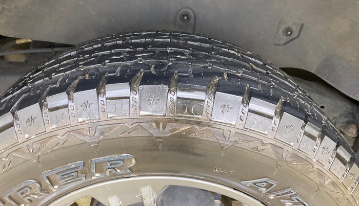 2022 Mahindra Thar LX D AT 4WD HT, Diesel, Automatic, 20,024 km, Right Rear Tyre Tread