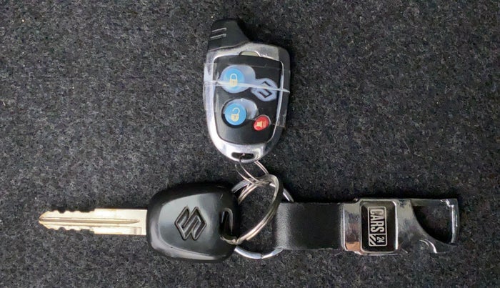 2015 Maruti Alto 800 LXI, Petrol, Manual, 14,383 km, Key Close Up