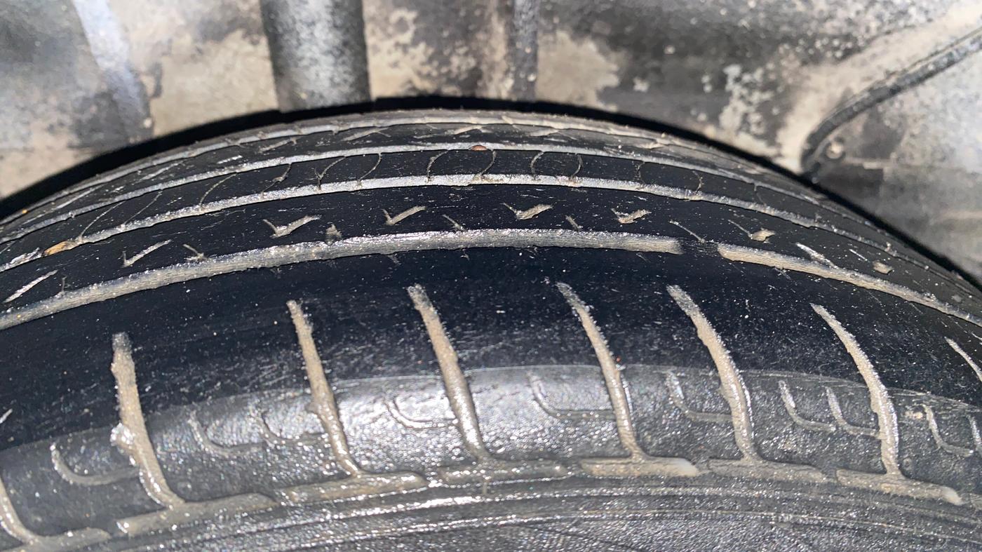 2019 Tata Tiago XT PETROL, CNG, Manual, 96,728 km, Right Rear Tyre Tread