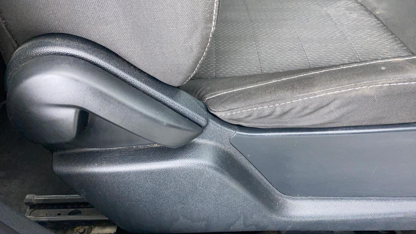 2018 Ford Ecosport 1.5 AMBIENTE TDCI, Diesel, Manual, 54,954 km, Driver Side Adjustment Panel
