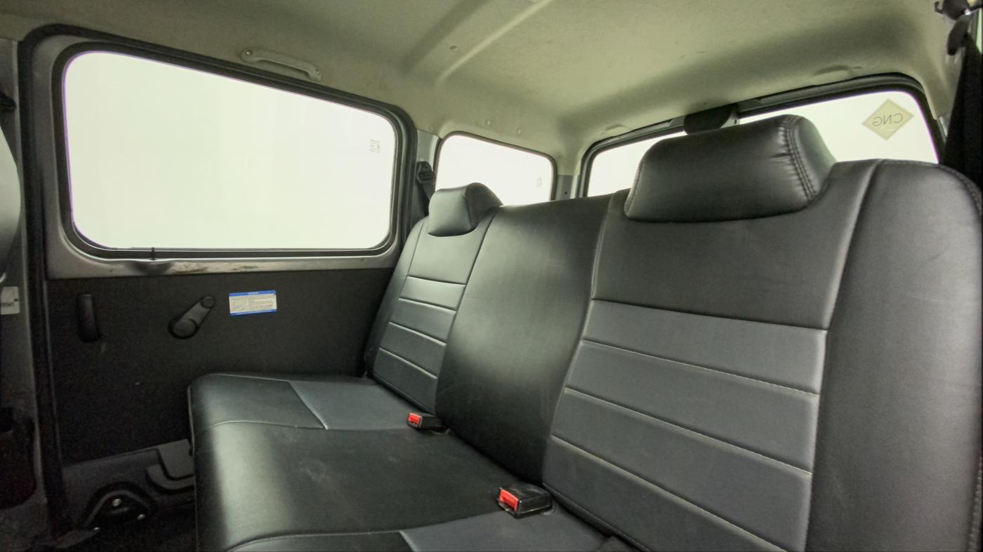 2022 Maruti Eeco 5 STR AC CNG (O), CNG, Manual, 10,893 km, Right Side Rear Door Cabin