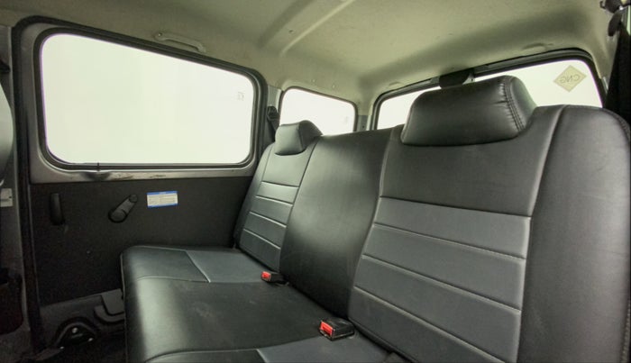 2022 Maruti Eeco 5 STR AC CNG (O), CNG, Manual, 10,893 km, Right Side Rear Door Cabin