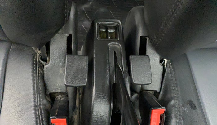 2022 Maruti Eeco 5 STR AC CNG (O), CNG, Manual, 10,893 km, Driver Side Adjustment Panel