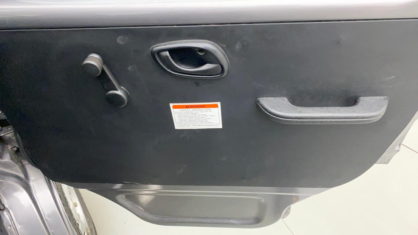2022 Maruti Eeco 5 STR AC CNG (O), CNG, Manual, 10,893 km, Driver Side Door Panels Control