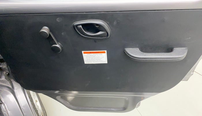 2022 Maruti Eeco 5 STR AC CNG (O), CNG, Manual, 10,893 km, Driver Side Door Panels Control