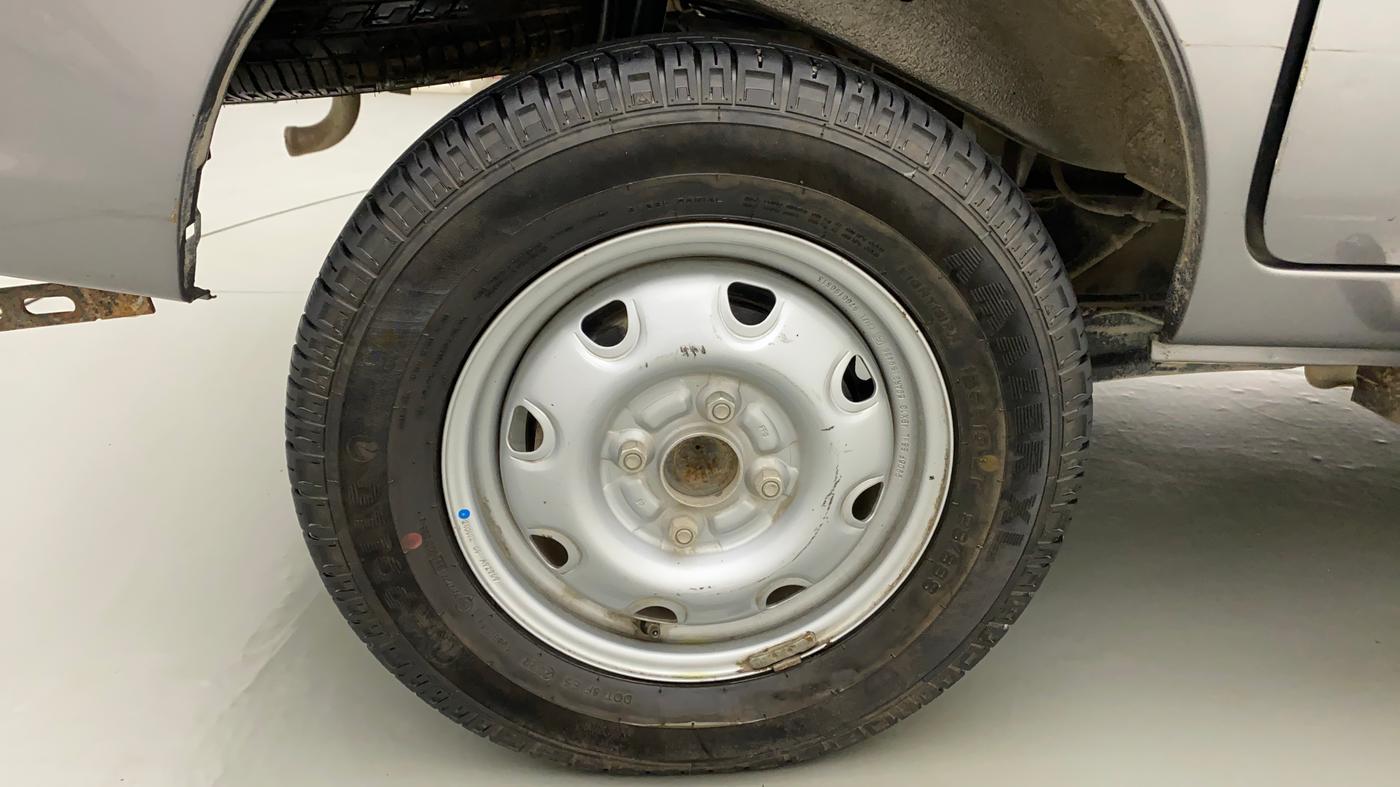 2022 Maruti Eeco 5 STR AC CNG (O), CNG, Manual, 10,893 km, Right Rear Wheel
