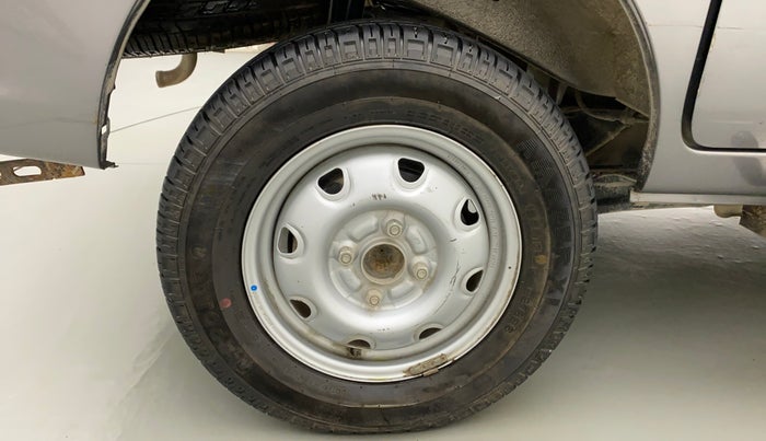 2022 Maruti Eeco 5 STR AC CNG (O), CNG, Manual, 10,893 km, Right Rear Wheel