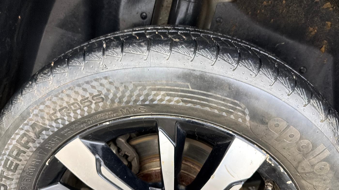 2020 MG HECTOR SHARP 1.5 DCT PETROL, Petrol, Automatic, 72,725 km, Right Rear Tyre Tread