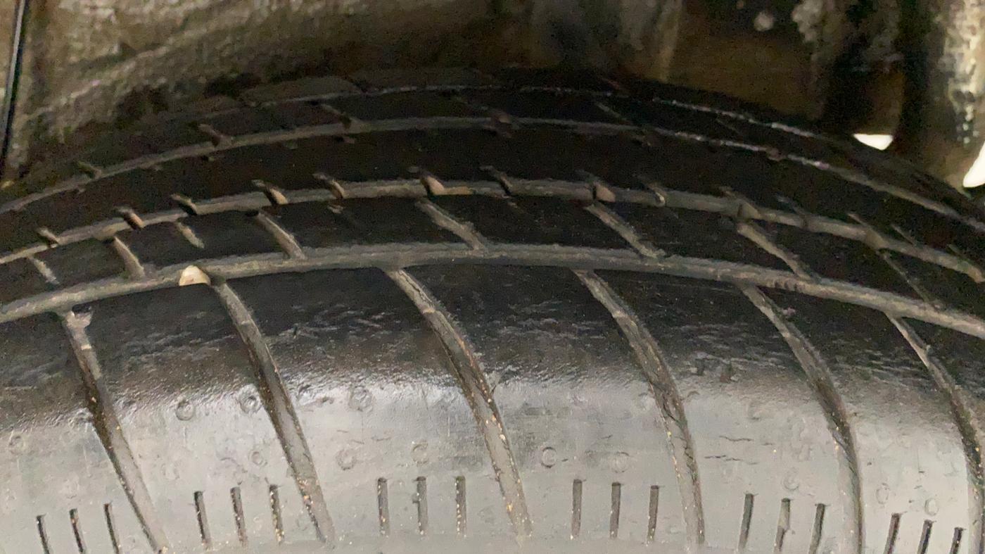 2017 Maruti Celerio VXI AMT, Petrol, Automatic, 36,255 km, Left Rear Tyre Tread