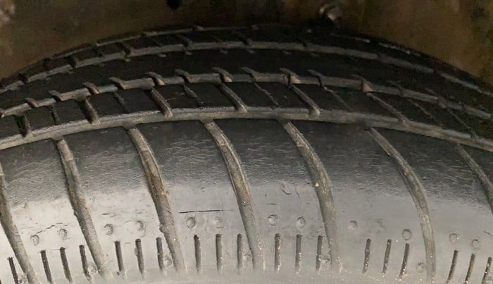2017 Maruti Celerio VXI AMT, Petrol, Automatic, 36,255 km, Left Front Tyre Tread