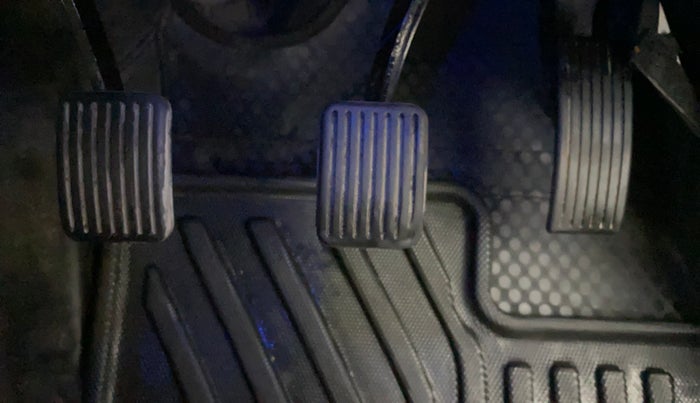 2023 Hyundai AURA SX 1.2 CNG, CNG, Manual, 7,375 km, Pedals