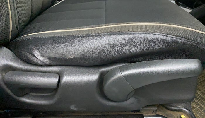 2015 Honda Jazz 1.2L I-VTEC VX, Petrol, Manual, 1,18,146 km, Driver Side Adjustment Panel