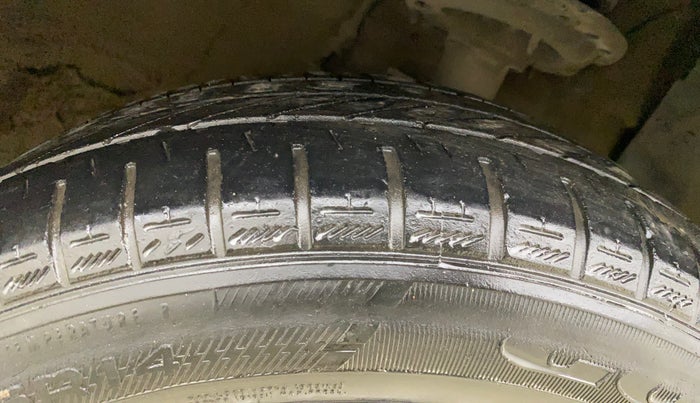 2014 Hyundai Grand i10 MAGNA 1.2 KAPPA VTVT, Petrol, Manual, 45,539 km, Right Front Tyre Tread