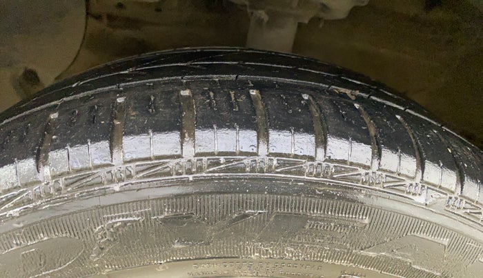 2014 Hyundai Grand i10 MAGNA 1.2 KAPPA VTVT, Petrol, Manual, 45,539 km, Left Front Tyre Tread