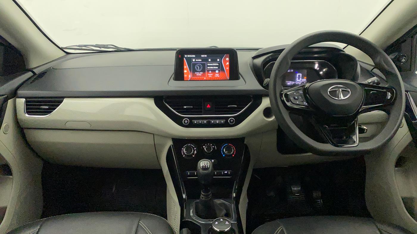 2021 Tata NEXON XZ PETROL, Petrol, Manual, 18,657 km, Dashboard