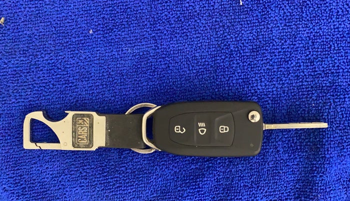 2021 Tata NEXON XZ PETROL, Petrol, Manual, 18,657 km, Key Close Up