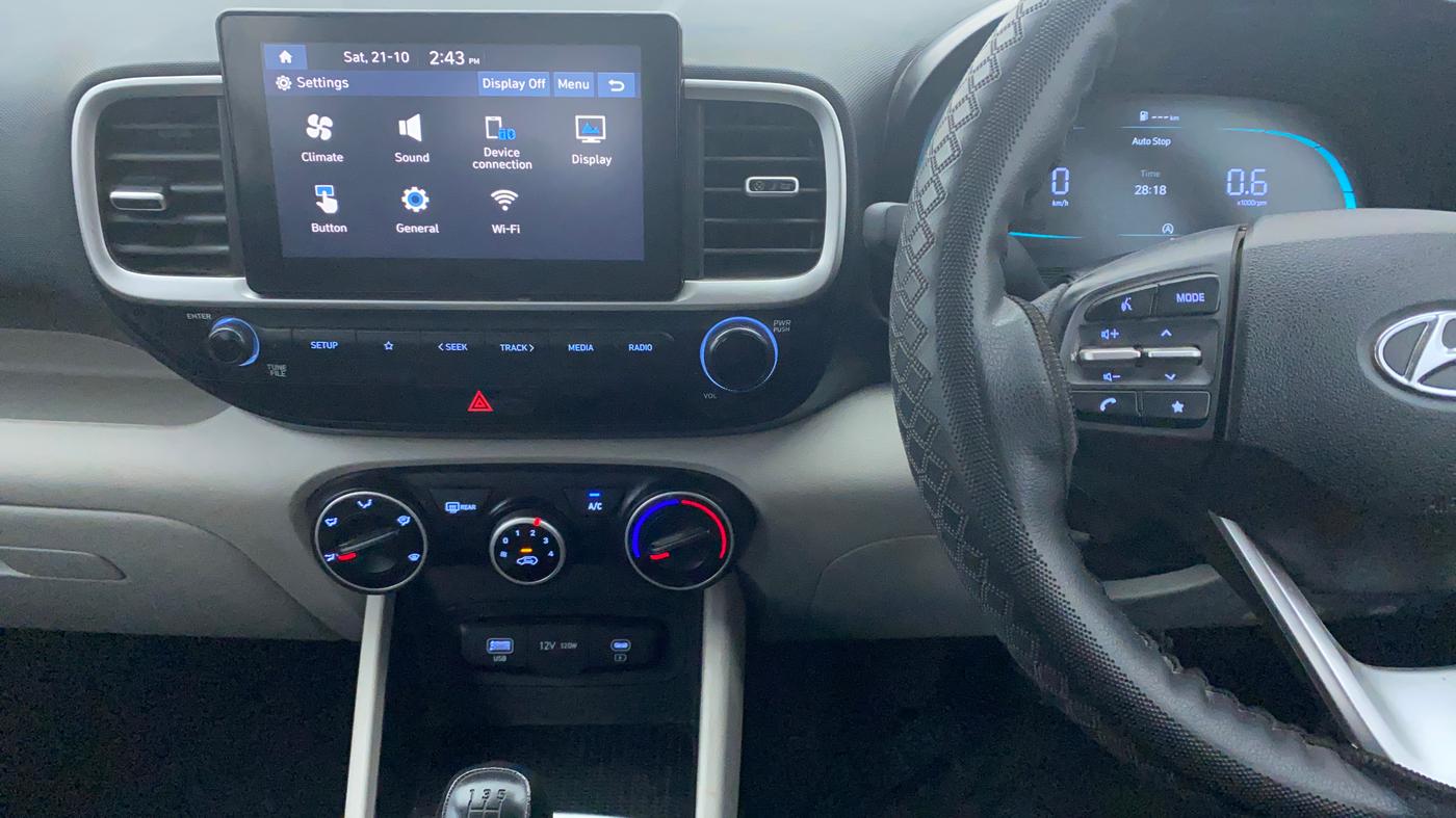2023 Hyundai VENUE S(O) 1.2, Petrol, Manual, 7,071 km, Air Conditioner
