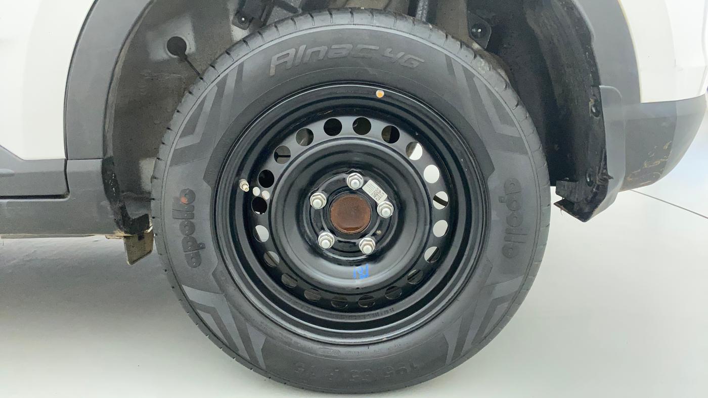 2023 Hyundai VENUE S(O) 1.2, Petrol, Manual, 7,071 km, Left Rear Wheel
