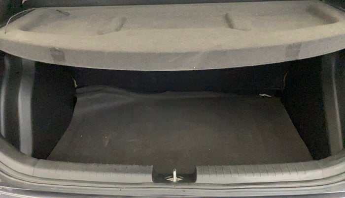 2016 Hyundai Elite i20 SPORTZ 1.2, Petrol, Manual, 54,672 km, Boot Inside