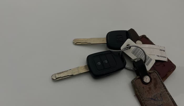 2018 Honda WR-V 1.2L I-VTEC VX MT, Petrol, Manual, 1,01,814 km, Key Close Up