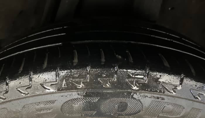 2018 Honda WR-V 1.2L I-VTEC VX MT, Petrol, Manual, 1,01,814 km, Left Rear Tyre Tread