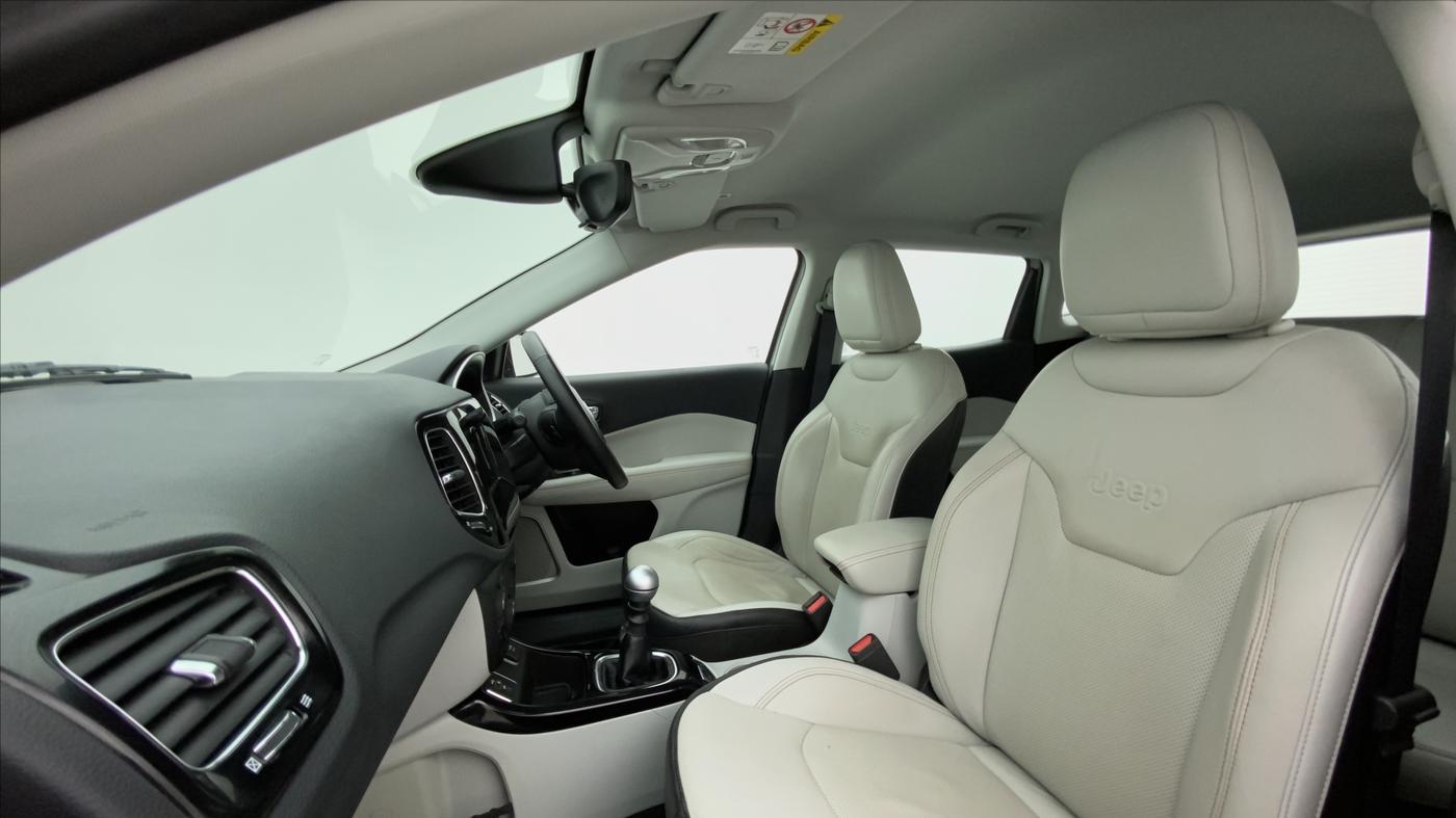 2018 Jeep Compass LIMITED 2.0 DIESEL, Diesel, Manual, 32,353 km, Right Side Front Door Cabin
