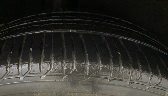 2017 Maruti Baleno ALPHA PETROL 1.2, Petrol, Manual, 70,512 km, Right Rear Tyre Tread