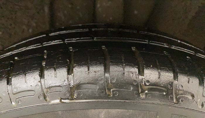 2019 Hyundai GRAND I10 NIOS SPORTZ AMT 1.2 KAPPA VTVT, Petrol, Automatic, 37,206 km, Left Rear Tyre Tread