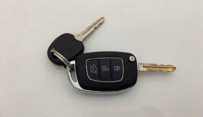 2019 Hyundai GRAND I10 NIOS SPORTZ AMT 1.2 KAPPA VTVT, Petrol, Automatic, 37,206 km, Key Close Up