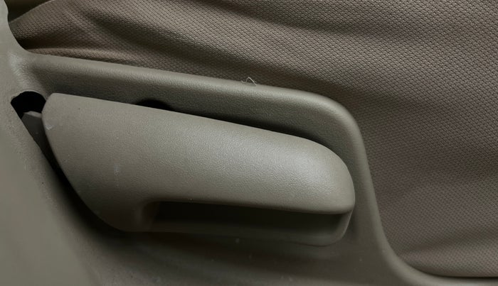 2015 Maruti Swift Dzire LXI (O), Petrol, Manual, 87,580 km, Driver Side Adjustment Panel