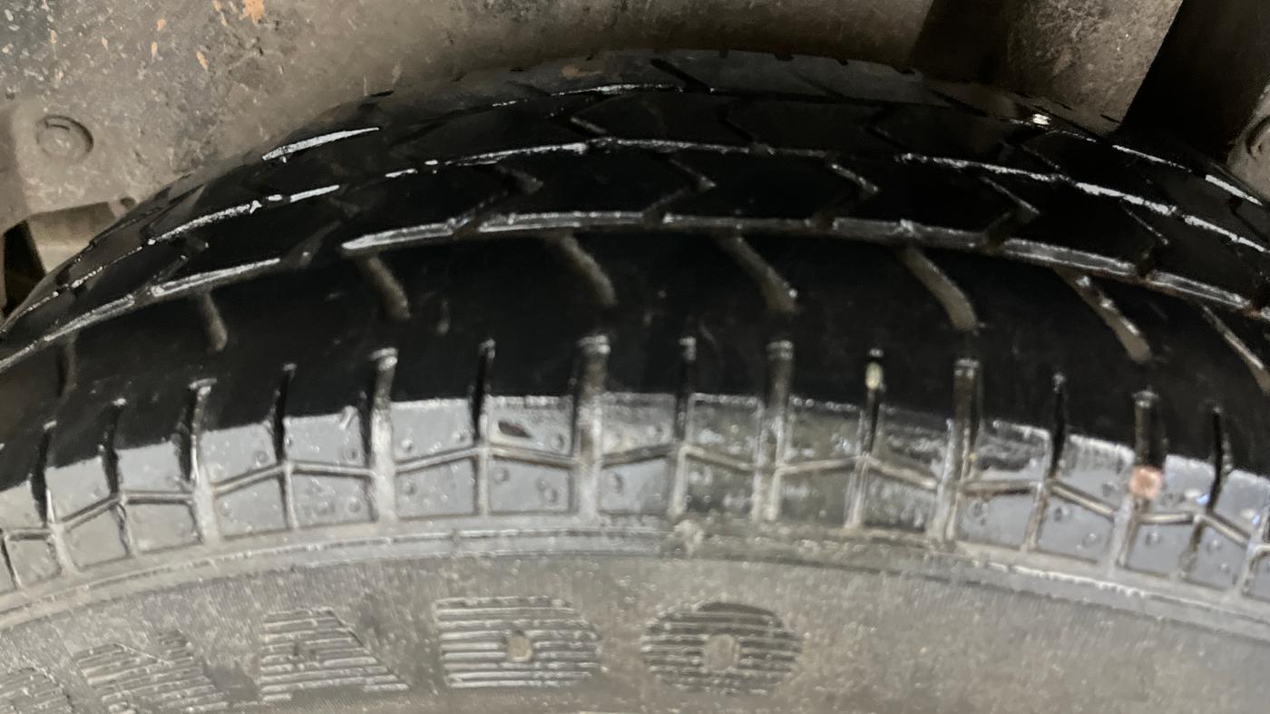 2015 Maruti Swift Dzire LXI (O), Petrol, Manual, 87,580 km, Left Rear Tyre Tread