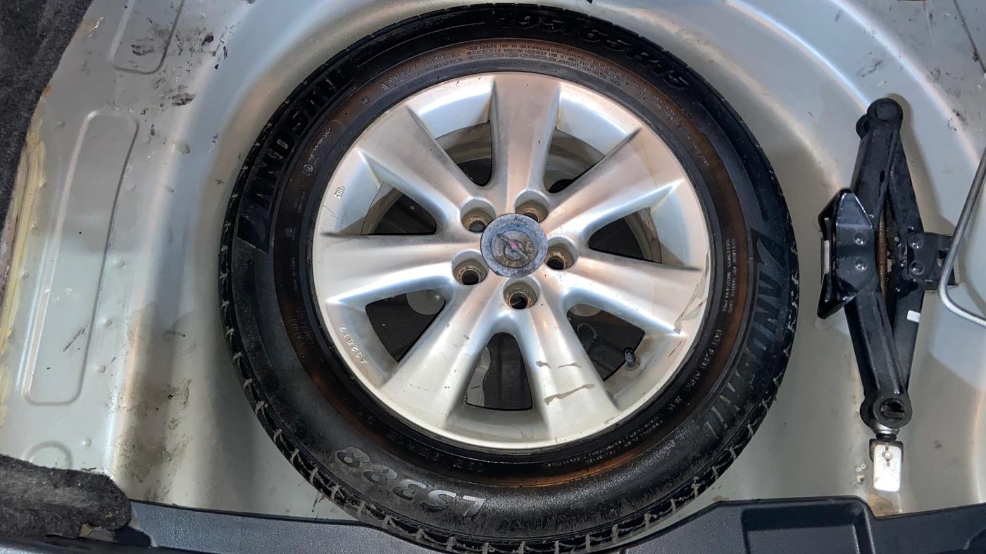 2013 Toyota Corolla Altis GL PETROL, CNG, Manual, 1,06,959 km, Spare Tyre