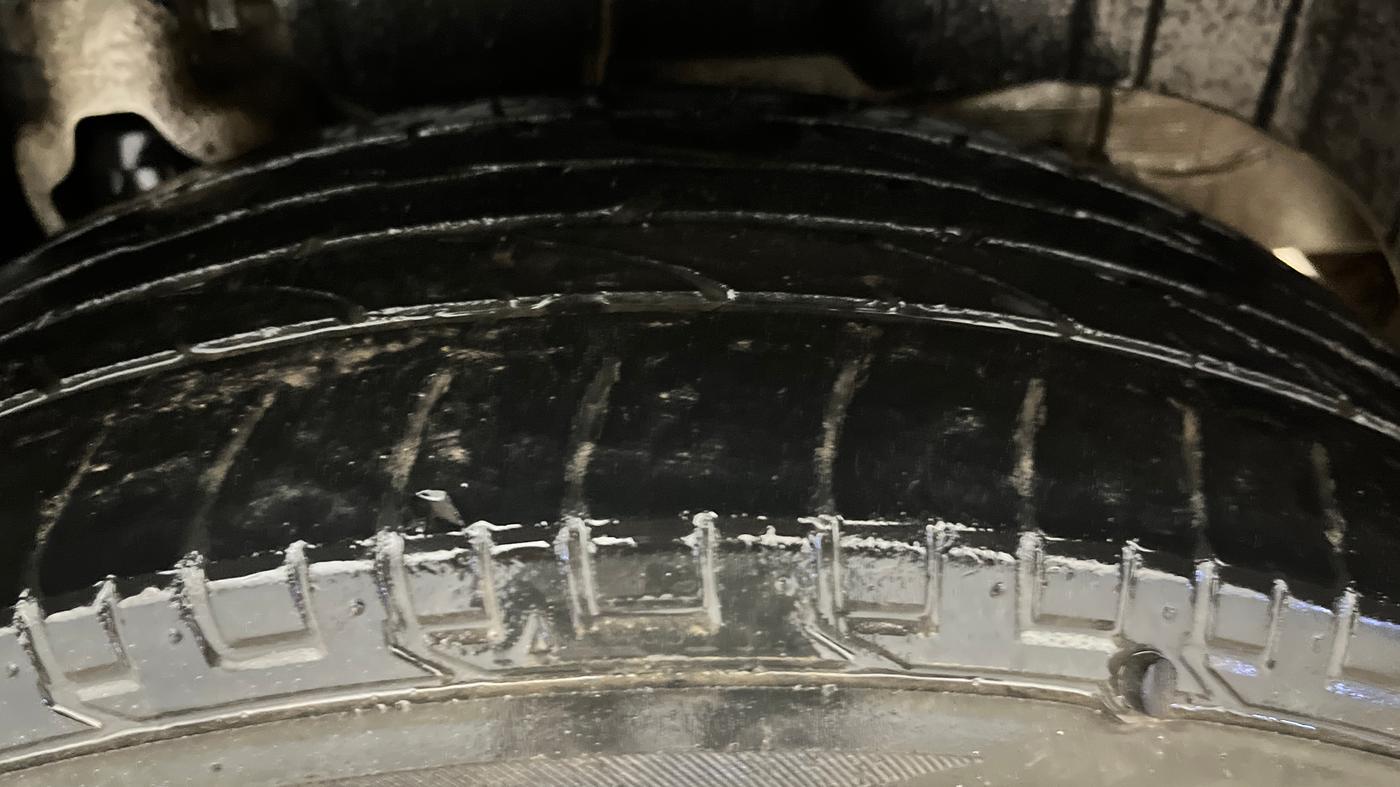 2021 Mahindra XUV300 W4 1.2 PETROL, Petrol, Manual, 63,350 km, Left Rear Tyre Tread