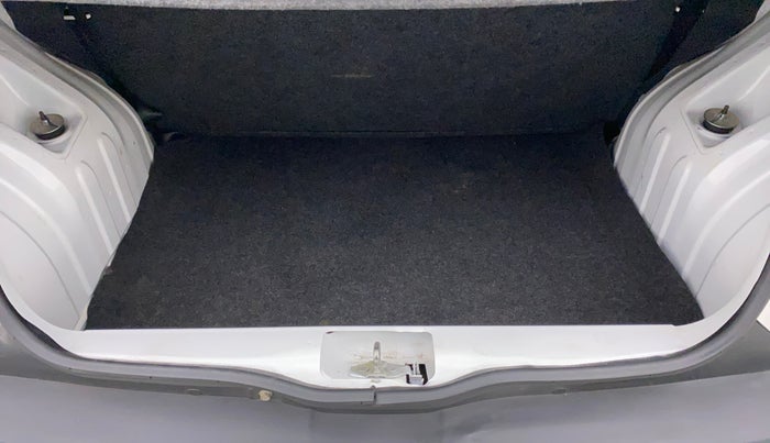 2015 Renault Kwid RXT 0.8, Petrol, Manual, 33,506 km, Boot Inside