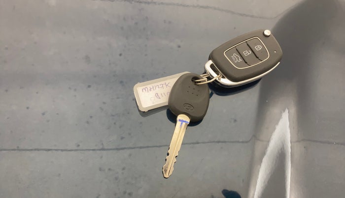 2021 Hyundai GRAND I10 NIOS SPORTZ 1.2 KAPPA VTVT, Petrol, Manual, 28,779 km, Key Close Up