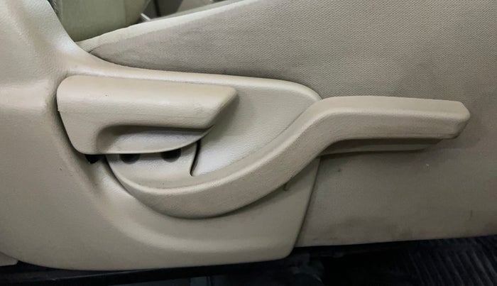 2015 Honda Amaze 1.2L I-VTEC S, Petrol, Manual, 56,165 km, Driver Side Adjustment Panel