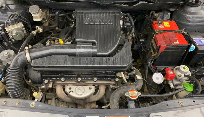 2015 Maruti Ciaz ZXI+, CNG, Manual, 78,804 km, Engine View