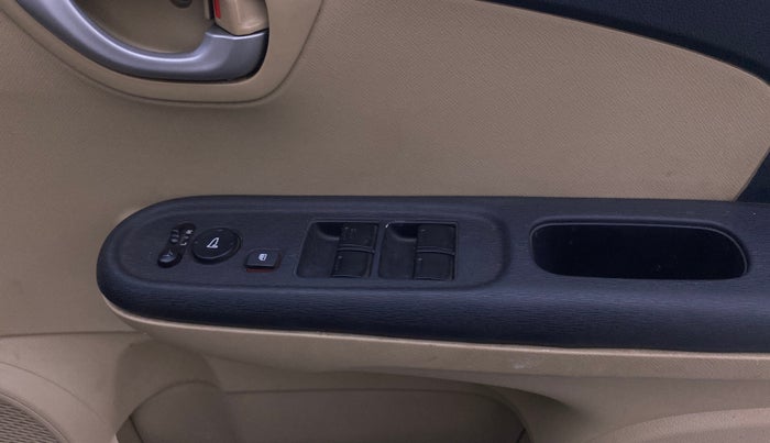 2014 Honda Amaze 1.2L I-VTEC VX AT, Petrol, Automatic, 42,707 km, Driver Side Door Panels Control