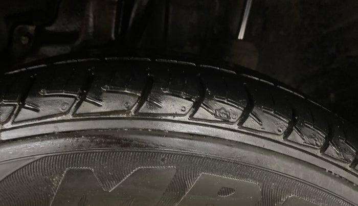 2014 Honda Amaze 1.2L I-VTEC VX AT, Petrol, Automatic, 42,707 km, Left Rear Tyre Tread