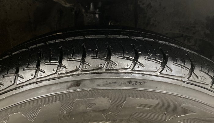 2014 Honda Amaze 1.2L I-VTEC VX AT, Petrol, Automatic, 42,707 km, Right Front Tyre Tread