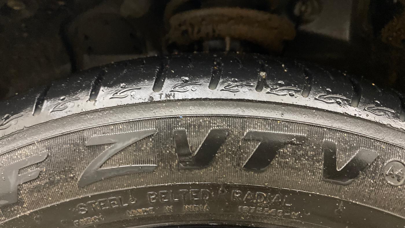 2015 Hyundai Xcent SX 1.2 (O), Petrol, Manual, 76,398 km, Left Front Tyre Tread