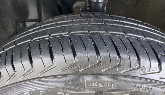 2021 Maruti New Wagon-R LXI CNG 1.0 L, CNG, Manual, 22,185 km, Left Front Tyre Tread