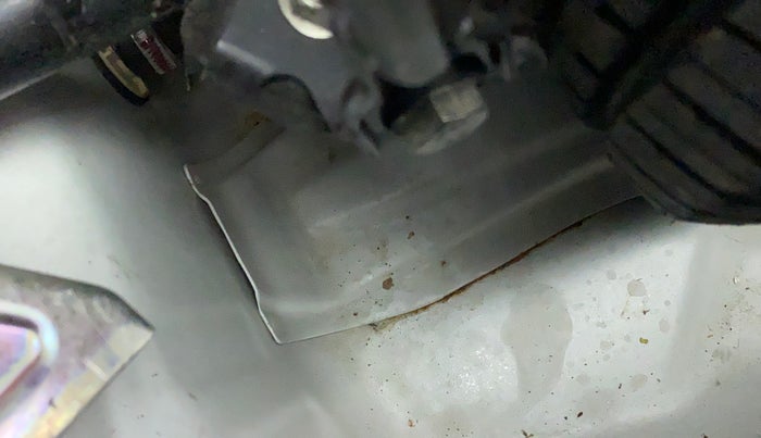 2021 Maruti New Wagon-R LXI CNG 1.0 L, CNG, Manual, 22,185 km, Boot floor - Slight discoloration