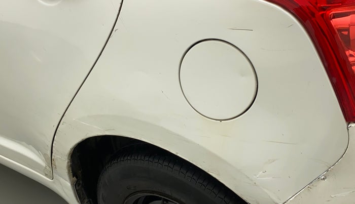 2010 Maruti Swift VXI, Petrol, Manual, 95,147 km, Left quarter panel - Minor scratches