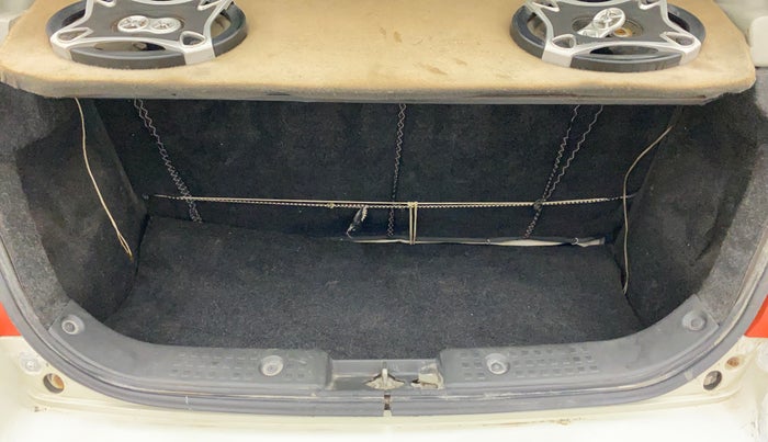 2010 Maruti Swift VXI, Petrol, Manual, 95,147 km, Boot Inside