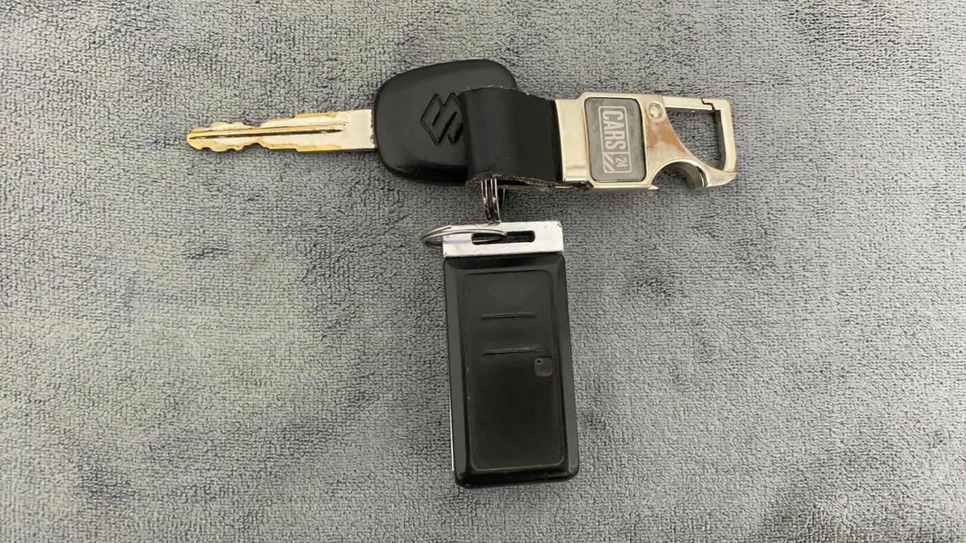 2010 Maruti Swift VXI, Petrol, Manual, 95,147 km, Key Close Up